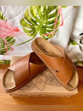 Free People Leather Sidelines Crisscross Slide Sandals (light brown) 10 / 40